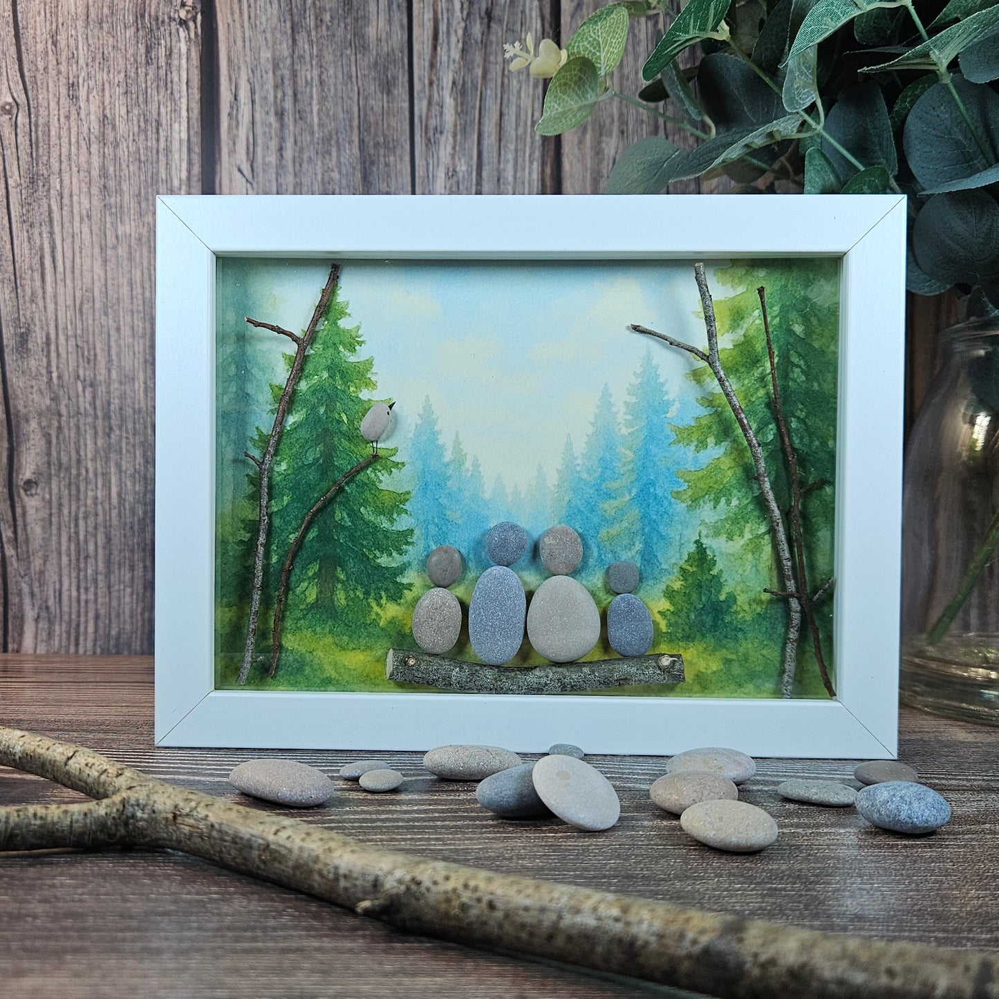 Famille au cœur de la forêt